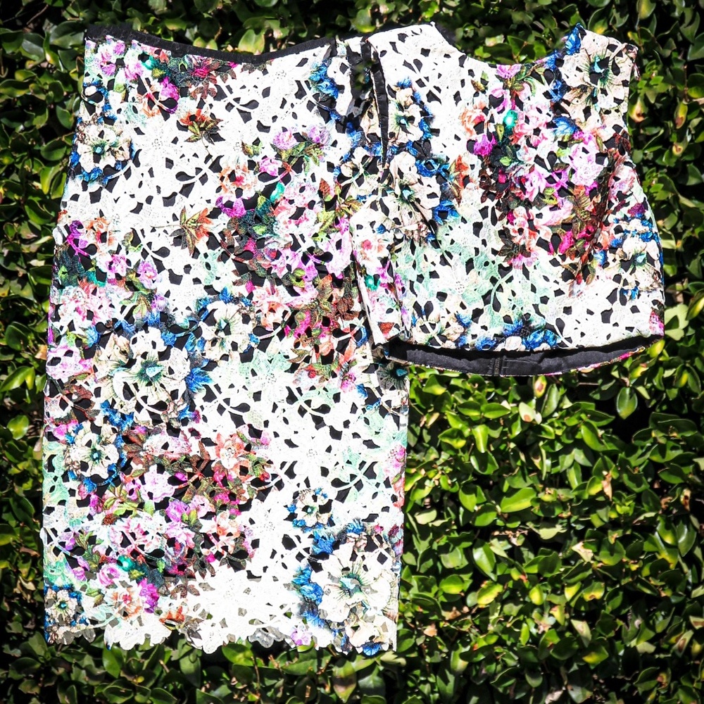 ARTELIER x Nicole Miller Floral Two Piece Set